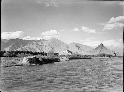 Potala and Chakpori 